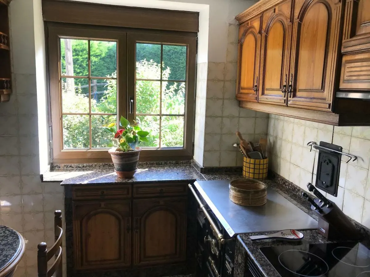 Vitori'S House Tourist Accommodation Ahedo